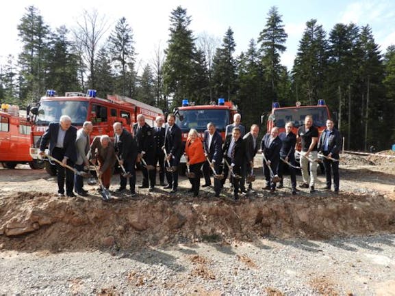 Spatenstich für das neue zentrale Feuerwehrhaus