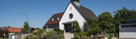 Eingang Kirche Engelsbrand